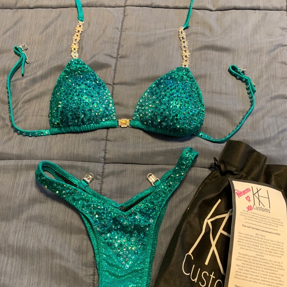 Figure competition suit - Picture 1 of 6